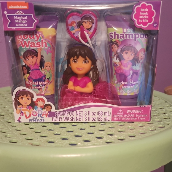 Nickelodeon Dora Bath Doll Set - Pink and Purple - Picture 1 of 4